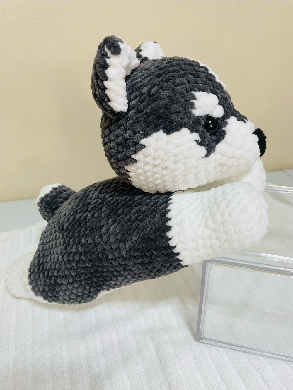 Handmade crochet Plush Husky Dog Stuffed Animal - Charcoal & White, 12”, NEW